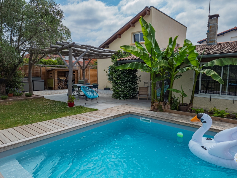 Vue depuis la piscine