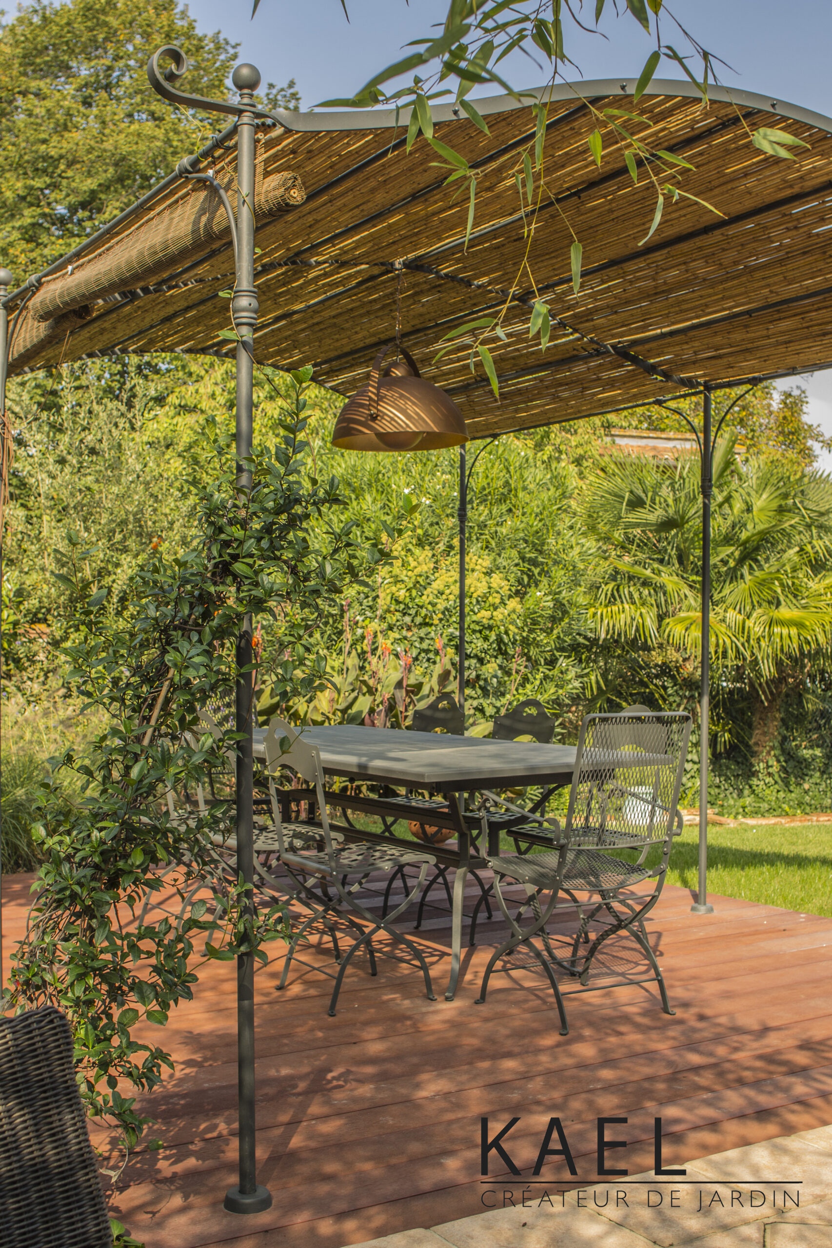 Aménagement d&rsquo;un espace terrasse à l’abri des vis à vis au plein cœur de Blagnac