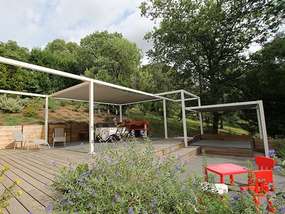 Un espace ouvert sur le jardin