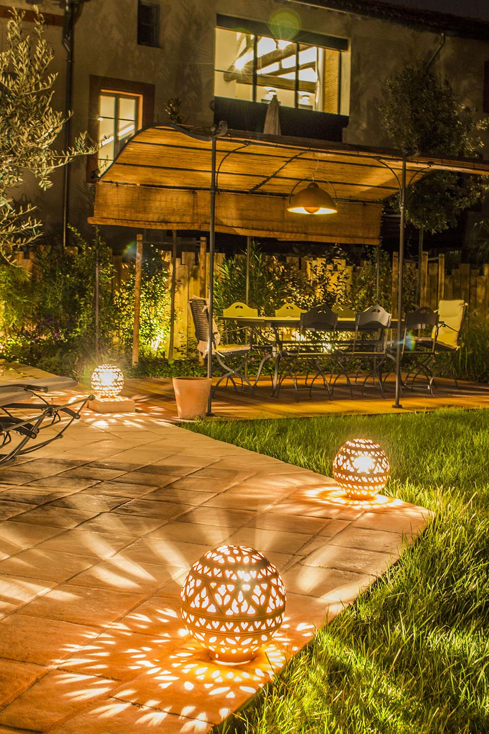 Jardin de nuit ambiance cosy sur Blagnac